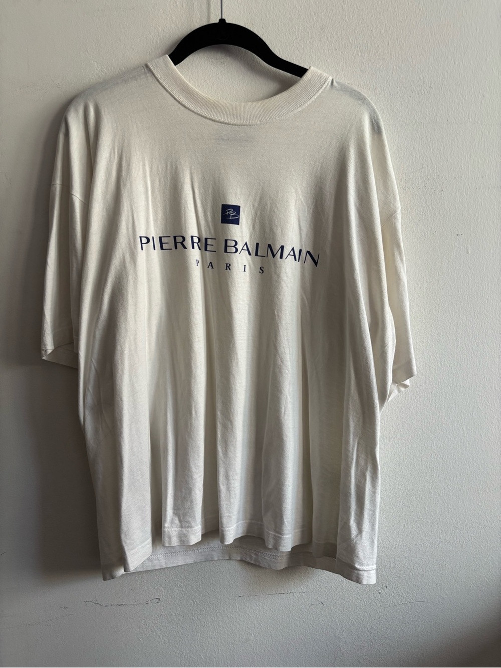 Pierre Balmain Paris white t-shirt with navy logo